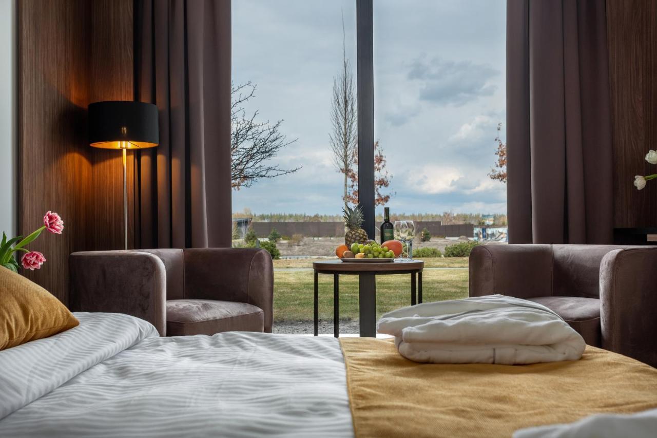 Riverwood Relax Park Moshny Bagian luar foto